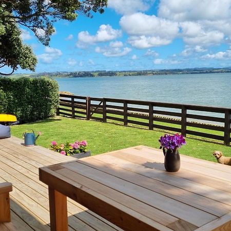 Red Rock Cottage, Beachfront Luxury Clarks Beach المظهر الخارجي الصورة