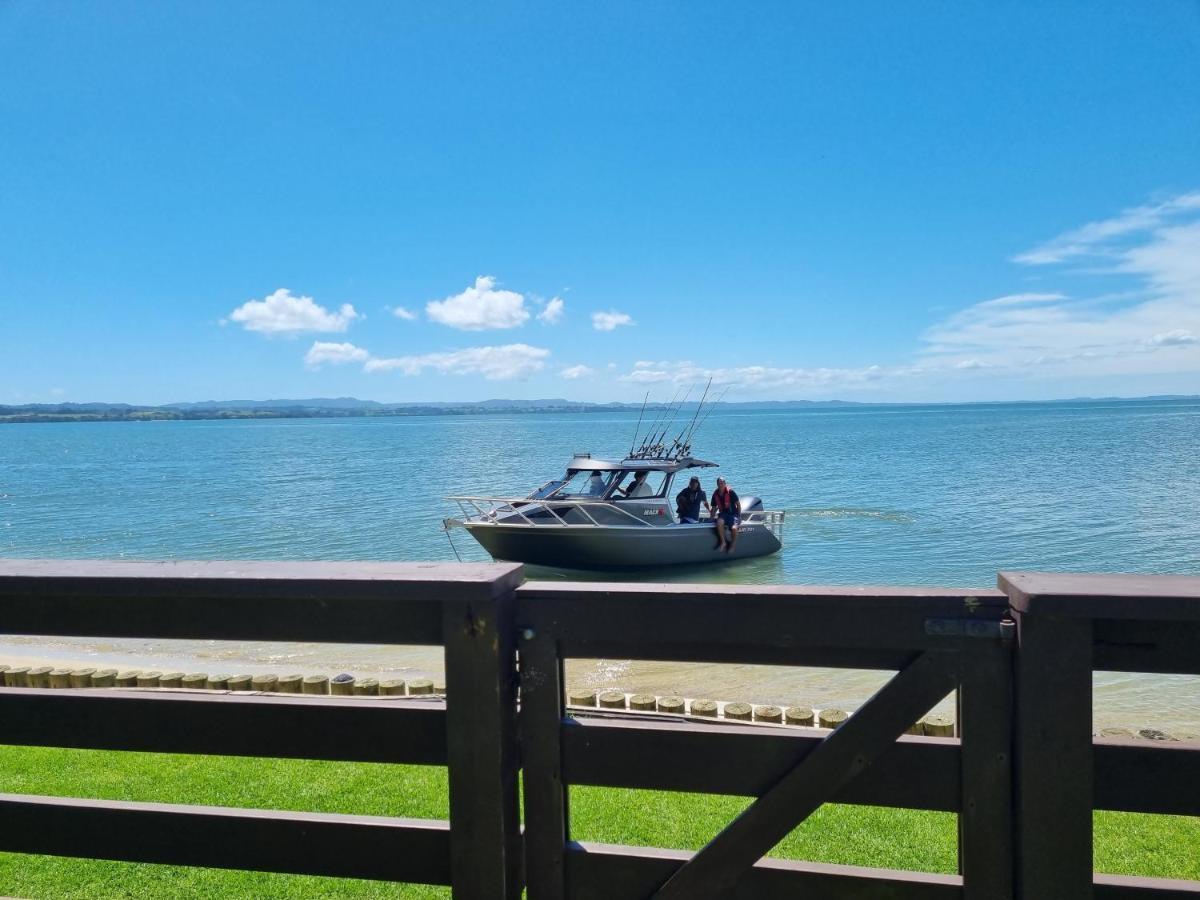 Red Rock Cottage, Beachfront Luxury Clarks Beach المظهر الخارجي الصورة