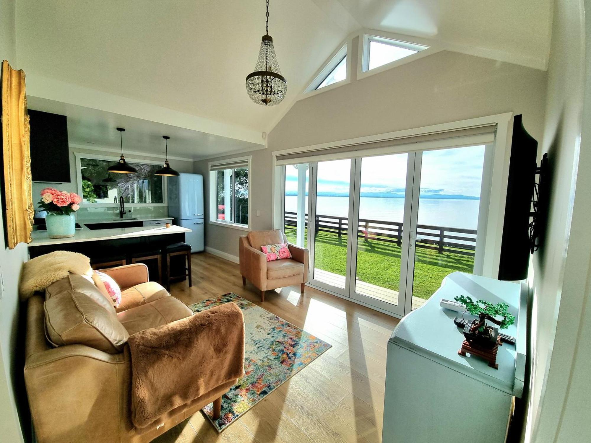Red Rock Cottage, Beachfront Luxury Clarks Beach المظهر الخارجي الصورة